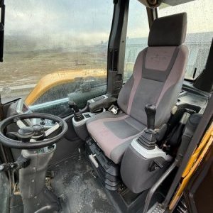 foto 14t bagr kladivo vidle 4lopaty Mecalac 714