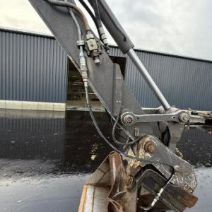 foto 14t bagr kladivo vidle 4lopaty Mecalac 714