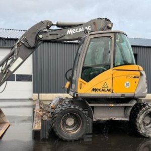 foto 14t bagr kladivo vidle 4lopaty Mecalac 714